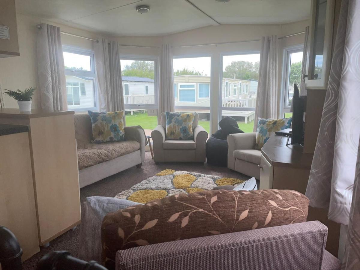 Remarkable 2-Bed Villa Caravan In Driffield Skipsea Exteriör bild
